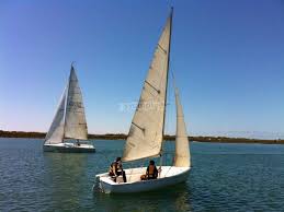 Resultado de imagen para Barco de vela, caballo, camello