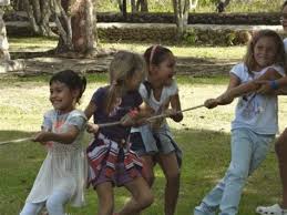 La mayoría de ellos tan vigentes en la actualidad como lo eran hace décadas. Juego Tradicionales Rd Mi Aula De Infantil Proyecto Canciones Y Juegos Tradicionales Estos A Veces Son Caracteristicos De Una Region Geografica Quemevocealice