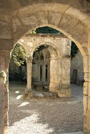 France Travel Inspiration Le Cloitre Des Cordeliers Juridiction De Saint Emilion 1 Les Cordeliers Elaboren St Emilion Building Images Church Architecture
