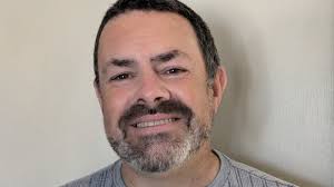 One of our city's finest singers Kieran Connor returns today with this  powerful version of Phil Coulter's "Scorn Not His Simplicity". Please share  folks, thank you🎹🎤😀 **CLICK ON HD FOR BEST QUALITY**