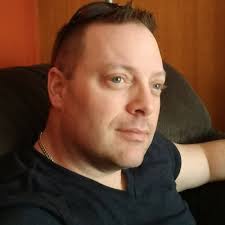 Lyle Bailey (@Hollywood999)