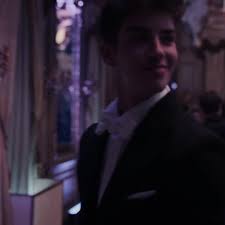 que guapos son • scenes:@/encinaslogoless