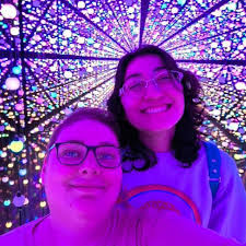 Bij HEMA vieren we de liefde in alle vormen. In samenwerking met COC  Nederland maakten we deze speciale tompouce, zo tonen we onze steun aan de  lhbti+ gemeenschap. Vier de liefde met