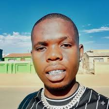 Pffffff.... Who need a 4090Ti when you got this beast? Y'all weak af....