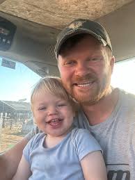 Had the BEST BIRTHDAY with the mini human and wife 💃 The boy loved the  aquarium 🐠 🐡🐟😍 Thank you everyone for the birthday messages 🙌 32 and  counting ⏰