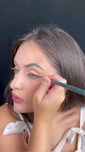 Maria Bayron's Instagram, Twitter & Facebook