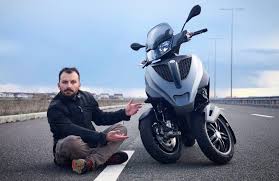 Permisul de conducere eliberat pentru categoria ce este valabil şi pentru autovehiculele din subcategoria c1e; Test Piaggio Mp3 Yourban Maxi Scuter Cu Permis Auto Pe Motoare