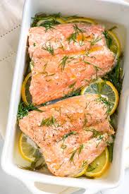 perfectly baked salmon with lemon and dill