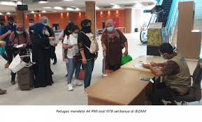 Apr 27, 2021 · january 26, 2021 aku yang tidak kau ini itu dan di anda akan apa dia saya kita untuk mereka ada tahu dengan bisa dari tak kamu kami adalah ke ya orang tapi harus pergi baik dalam sini seperti hanya ingin sekarang semua saja sudah jika oh apakah jadi satu jangan notes 1) this list was created using public/free Usai Jalani Karantina 44 Pmi Asal Ntb Kembali Dipulangkan Dinas Tenaga Kerja Transmigrasi Provinsi Nusa Tenggara Barat