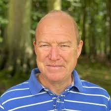 Stephen Oldfield's Instagram, Twitter & Facebook