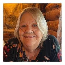 Lindsey Sipe's Instagram, Twitter & Facebook