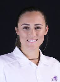 Carly Thomas's Instagram, Twitter & Facebook