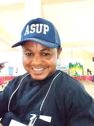 Man with goals nd vision Baba wey dey stain slide