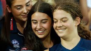 How serious knee injuries brought Geelong's odd couple together