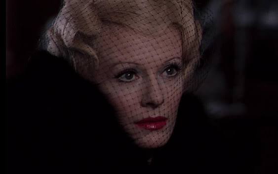 Daughters of Darkness Review - Mysterious and Glamourous Horror | The Film  Magazine