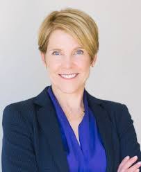 Sandra Poole's Instagram, Twitter & Facebook