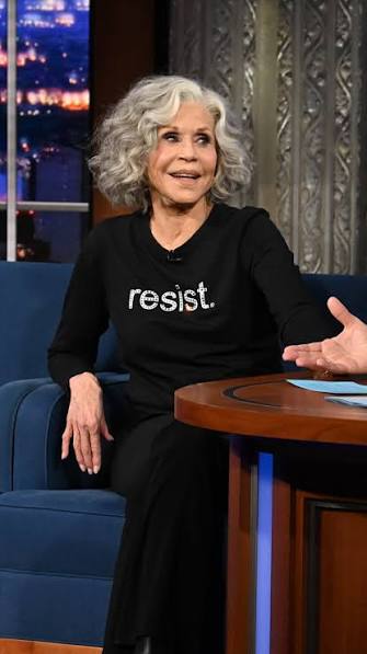 @janefonda on the current state of our government: “It’s not a question of right or left — it’s a question of right or wrong.”, #Colbert #JaneFonda
