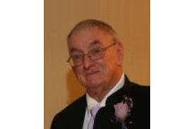 Linda Montreuil's Instagram, Twitter & Facebook