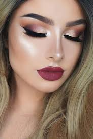 46 Stunning Holiday Makeup Ideas To Look Beautiful All Day Long Smokey Eye Makeup Christmas Makeup Look Eye Makeup