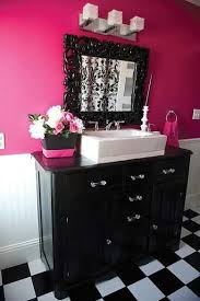 Dream Bathroom Ideas For My Walk In Closet Hot Pink Bathrooms Dream Bathrooms Girly Bathroom