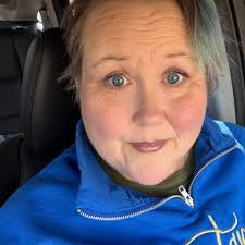 What are reliable ride services or resources from Nashville airport to  Dover, TN?