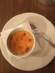 Cały czas mieszając żółtka wlewać do nich stopniowo śmietankę. Creme Brulee Picture Of Zazie Bistro Krakow Tripadvisor