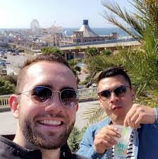 Dan Scritchfield's Instagram, Twitter & Facebook