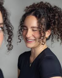 Juliana. #shotsofheads #headshots #portrait #portraitphotography  #headshotphotography #retrato #fotografia #photography