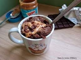 Mug Cake Chocolat Coeur De Beurre De Cacahuete Recette Mugcake Cake Chocolat Recette Beurre De Cacahuete