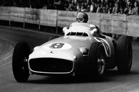 Juan Manuel Fangio: cinco momentos clave de su vida, a 24 años de ...
