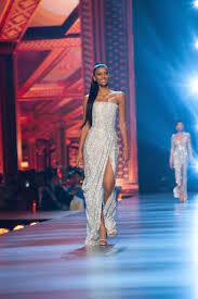 Tamaryn green (born 19 august 1994) is a south african model, doctor and beauty pageant titleholder who was crowned miss south africa 2018. Tamaryn Green Miss Universe South Africa 2018 Competes On Stage In An Evening Gown Of Her Choic Miss Universe Dresses Matric Dance Dresses Miss Universe Gowns