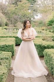It can pair with something gold and gray. Purple And White Wedding With Bridal Bow Details Hey Wedding Lady