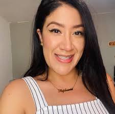 ✨ I had almost forgotten what I used to look like when I was battling with  my body and my own thoughts of self loathing. One of my dearest gfs  @IAmMelWells sent