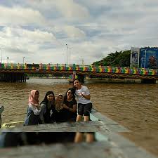 Noor parida 'ibu rcti oke', kamis (25/6/2020). Iklan Rcti Oke Ulasan Sungai Martapura Banjarmasin Indonesia Tripadvisor