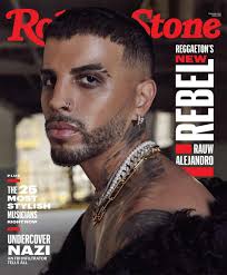 Rauw Alejandro en la portada de la revista Rolling Stone para el mes de  febrero. La revista lo nombra como la nueva "Súper Estrella". 😯