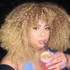 Shaniqua Woods's Instagram, Twitter & Facebook