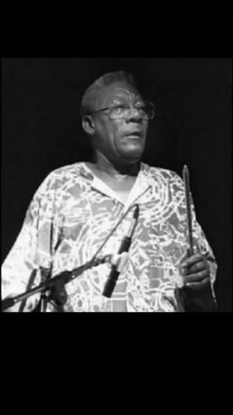 Elio Reve Matos, conocido como “El Padre del Changüí”, nace en Guantánamo,  Cuba el #Jun23 de1930. Destacado sonero, compositor, percusionista y  director de su "Charangon". Considerado el "maestro de maestros", que a