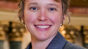 Heaton defeats Wright with razor-thin margin