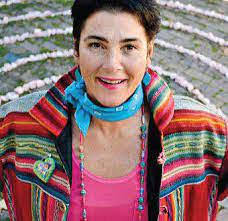 Phoebe Mckinley's Instagram, Twitter & Facebook