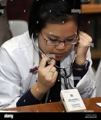 Pediatric cardiologist hi-res stock photography and images