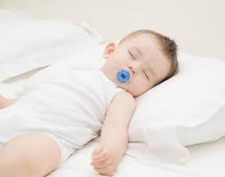 Bebeğin yatacağı yeri seçerken nelere dikkat etmeliyiz? Bebek Yastigi Nasil Olmali Anneysen