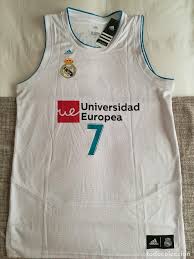 Through 14 games, he is putting up 29.9 points, grabbing 10.6 boards and dishing out 9.4 they are a habit of mind, developed in a wholly different basketball environment in slovenia, and later, real madrid. Camiseta Luka Doncic Real Madrid Baloncesto Verkauft Durch Direktverkauf 121533375