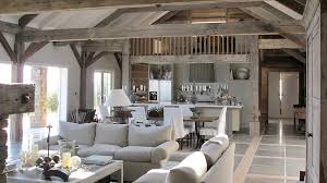 10 Idees Deco Pour Renover Une Grange Maison Normande Renovation Grange Grange Renovee