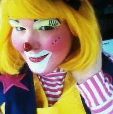 Payasa Maraquita y su Sonsonete & Dra. Maraca