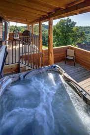 With impressive structuring, this is more than an average cabin—it's quite lavish in many perspectives. Pin On Places To Visit In The Usa