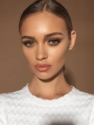 10 Summer 2019 Makeup Trends You Need To Get On Board With Society19 Uk Elegant Makeup Glamorous Makeup Beautiful Makeup
