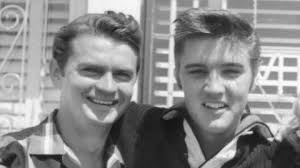 Scotty Moore, Essential Rock 'N' Roll Sideman, Dies At 84