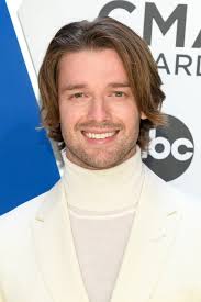 Марша гей харден, айк баринхолц, кларк грегг и др. Patrick Schwarzenegger As Mitchell Wilson Moxie Movie Cast Popsugar Entertainment Uk Photo 5