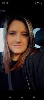 Marilyn Resch's Instagram, Twitter & Facebook