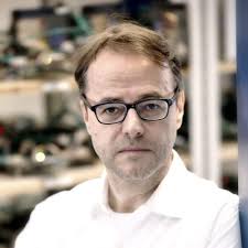 Last Thursday we had a very nice event in front of our new building in a  big tent which was organized by Toni Park.